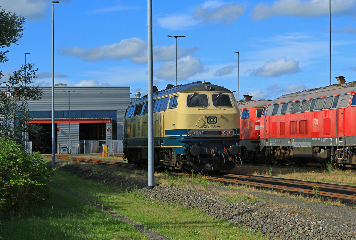 218 460 im Bw Niebüll