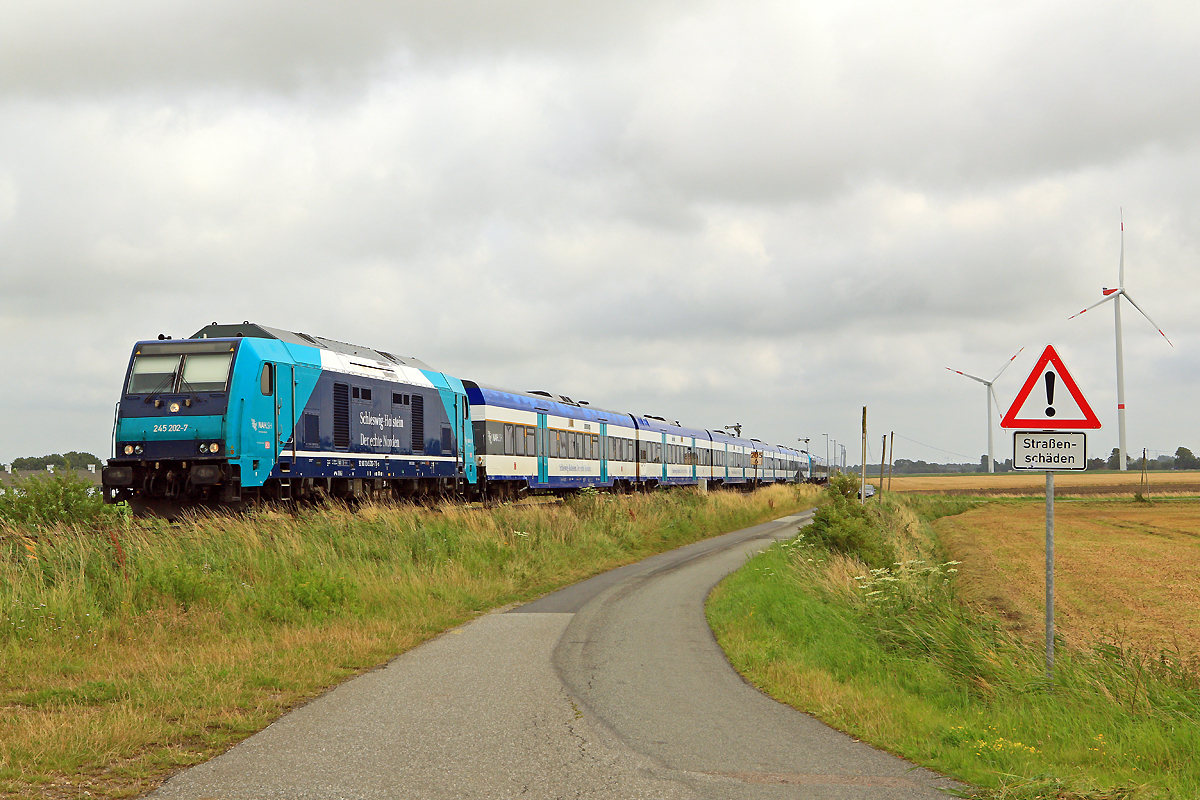 245 202